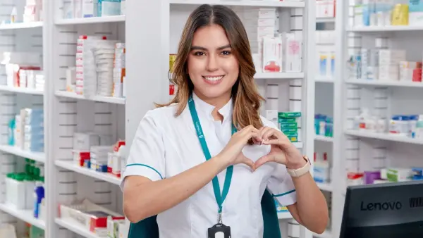 ¿Cómo cuidar los medicamentos en casa?